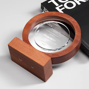 Trofeo de cristal marrón de alta calidad, trofeo de madera de cristal artesanal - Product Image 5