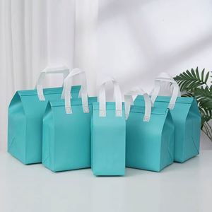 Custom Logo Reusable Thermal Carrier Cooler Tote Aluminum Foil Non Woven Fabric Bag for Food Cake Fresh Produce Delivery - Product Image 4