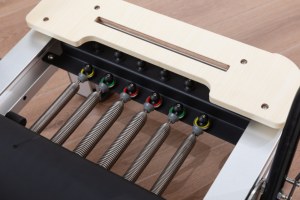 <span class=keywords><strong>Lit</strong></span> <span class=keywords><strong>de</strong></span> Pilates Reformer en alliage d'aluminium avec <span class=keywords><strong>barre</strong></span> <span class=keywords><strong>de</strong></span> pieds infinie Full Track - Product Image 6