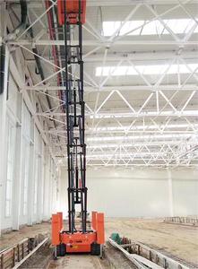 Application extérieure Mini plate-forme élévatrice électrique à chenilles Petite plate-forme élévatrice à ciseaux sur chenilles pour sols rugueux ou inégaux - Product Image 3