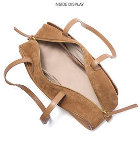 Le sac Boston pour femme le plus vendu, un sac bandoulière en cuir mat véritable, un portefeuille rétro de style bowling, tendance pour l'automne et l'hiver - Product Image 2