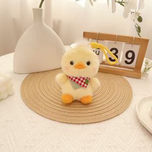 Peluche Adorabile e Profumato a Forma di Pinguino o Procione, in Plastica PP e Cotone, Dimensioni Palmare, con Portachiavi a Borsa e Funzione Bambola - Product Image 3