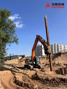 ANTENG AT55C Krachtige Graafmachine Palenram met Motor Hoge Efficiëntie 12 Meter Staalpalen China Palenrammachine - Product Image 5