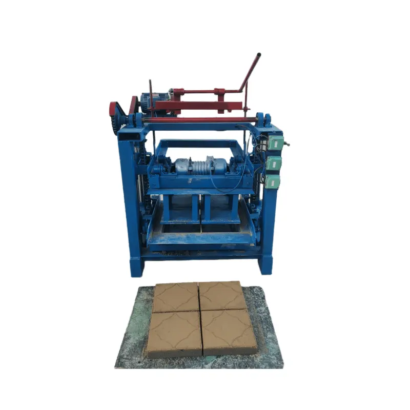 آلة شبه آلية لصناعة لبنات الرصف والحواف والبلاط الخرسانة KM4-35A