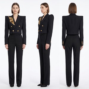Conjunto de Blazer y Pantalones Cortos de 2 Piezas, Formal, Bordado en Oro, Personalizado, de Lujo, con Solapa de Satén, para Mujeres Ejecutivas - Product Image 3