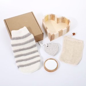 Set de Accesorios para el Cuidado Corporal y Baño, Cesta de Regalo para Spa para Mujer, Rodillo de Masaje Facial en Forma de Corazón de PE, Cepillo Exfoliante para el Cabello - Product Image 6