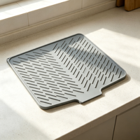 Tapis de séchage de vaisselle en silicone écologique résistant à la chaleur, protection anti-éclaboussures pour évier de cuisine, auto-drainant, 40x30cm, avec design de bec verseur