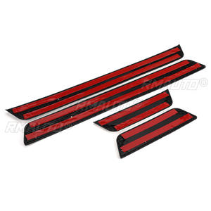 4 pièces Plaques de protection de seuil de porte anti-rayures pour Lada Vesta SW Cross 2015-2020 - Product Image 4