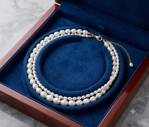 Colliers élégants à superposer, bijoux de cou superposés à double rangée, ornements de cou tendance construits avec des chaînes dorées brillantes - Product Image 4