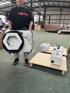 Máquina de Soldadura Láser Portátil de Fábrica Yihai, Nueva, con Enfriamiento por Aire y Compatibilidad con Acero Inoxidable, Fibra L - Product Image 2