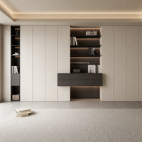 Armoire de chambre d'hôtel autoportante de luxe avec penderie intégrée, tiroirs de rangement, étagères ouvertes, en bois moderne