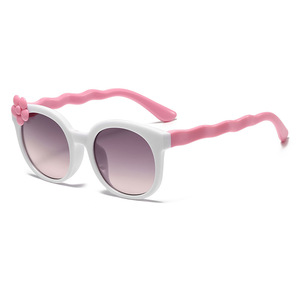 Fashionable and Cute Flower Accessories UV-blocking <b>Sunglasses</b> for Boys and Girls Fun <b>Sunglasses</b> for Children - Product Image 6