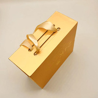 Boîte cadeau pliable personnalisée avec fermeture à ruban, en carton rigide de qualité export, pour chaussures et vêtements, avec design imprimé en couleur