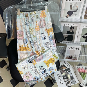 <span class=keywords><strong>Netflix</strong></span> Hot Cartoon Animal Printing Ladies Homewear Spring Thin Section se puede usar fuera de los pantalones de manga larga de seda de hielo - Product Image 4