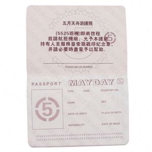 Porte-passeport en PU imperméable de haute qualité avec estampage or personnalisé - Product Image 5