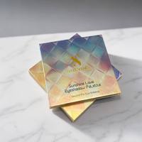 Palette de fards à paupières personnalisable 9 couleurs avec miroir, emballage en carton magnétique à charnière au design holographique scintillant