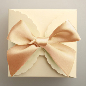 โบว์ริบบิ้นผ้าซาตินโพลีเอสเตอร์สำหรับห่อของขวัญ โบว์ผูกสำเร็จรูปสำหรับตกแต่งกล่องของขวัญ เค้ก และบรรจุภัณฑ์ดอกไม้ - Product Image 2