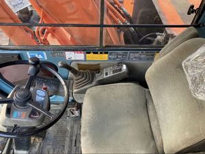 Excavadora HITACHI EX100WD-3 EX100WD EX100 de 10 Toneladas, Modelo 2023, Motor de 57 kW, Pocas Horas de Uso, Disponible en Stock, Fabricada en Japón, Segunda Mano - Product Image 6