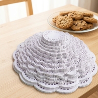 150 pièces de napperons ronds en papier dentelle blancs de 6 pouces, jetables, pour la décoration de table de fête/mariage, protection de la vaisselle