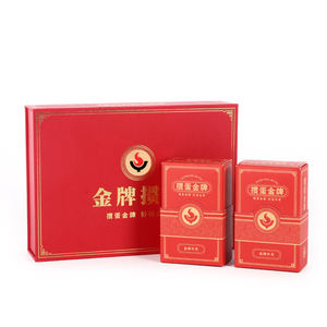 カスタムウェディングPVCプラスチックポーカーデッキフロントとバック印刷ロゴ黒と金防水昇華トランプボックス付き - Product Image 2