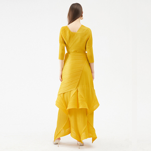 Nuovo Arrivo: Bellissimo Abito Casual <span class=keywords><strong>con</strong></span> Sciarpa e Cintura, Design Unico Miyake, Plissettatura Stereoscopica, Maniche Lunghe, Taglia Unica - Product Image 4