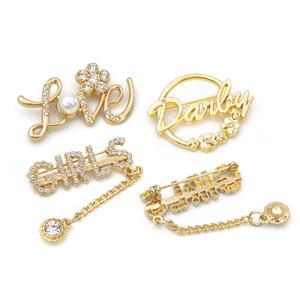 Mode broches femmes strass broche argent or alliage bijoux perles métal personnalisé Hijab broches pour les femmes - Product Image 1