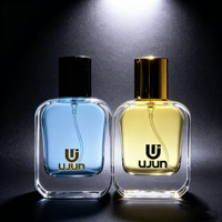 Vente en gros de flacons de parfum en verre personnalisés de luxe de 30 ml et 50 ml avec bouchon et vaporisateur