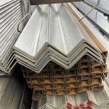 Acier d'angle perforé galvanisé à chaud S355JR pour support de rayonnage d'entrepôt, découpe et poinçonnage disponibles