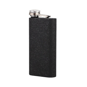 Flacon carré portable de 5 oz en acier inoxydable 304 de qualité alimentaire pour whisky, vodka, vin, sublimation, gourde de hanche noire pour l'extérieur - Product Image 1