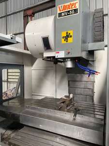 Fraiseuse CNC Wintec <span class=keywords><strong>VMC</strong></span> 1160 d'occasion bon marché Taiwan verticale avec contrôle FANUC 3 axes Broche conique BT40 Broche simple - Product Image 4
