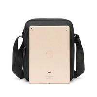 Vente en gros de sacs à bandoulière pour hommes avec logo personnalisé 9.7 "pour tablette sac d'ordinateur à bandoulière pour hommes