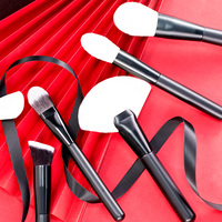 Ensemble de 18 pinceaux de maquillage pour fond de teint OEM, pinceaux à poudre, outils de beauté cosmétiques professionnels pour les yeux, le blush