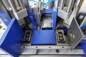 HX460BCRTM <span class=keywords><strong>Machine</strong></span> de découpe de coins ronds à double tête semi-automatique Équipement de post-presse Albums découpés Carnet avec coin arrondi - Product Image 3