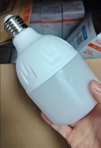 Lampadine a LED di alta qualità ad alta luminosità senza sfarfallio lampadine a risparmio energetico bianco illuminazione interna lampada a LED lampadina - Product Image 3