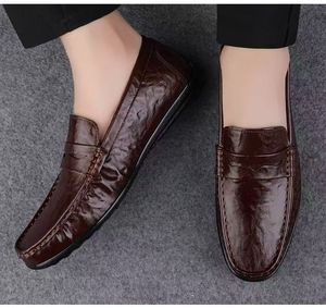 รองเท้าหนังแท้ผู้ชายสไตล์อังกฤษสุดหรูทันสมัย ดีไซน์สุภาพบุรุษ ระบายอากาศได้ดี พื้นนุ่ม กันน้ำ - Product Image 5