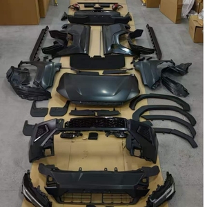 Kit de carrosserie 4x4 pour conversion et mise à niveau du Hilux Revo Rocco 2016-2019 en Hilux Travo 2026 - Product Image 3