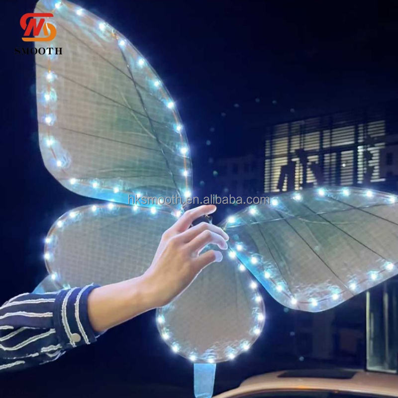 ผีเสื้อพร้อมแสง