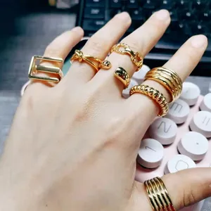Anéis impermeáveis de minimalismo, anéis de moda para mulheres com declaração gratuita, joias de aço inoxidável banhadas a ouro 18k