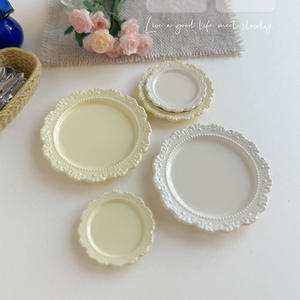 Mini assiette de table miniature, modèle de jouet, accessoires pour <span class=keywords><strong>maison</strong></span> de poupée Ob11, plateau sculpté vintage, mini ornement décoratif D605 - Product Image 1