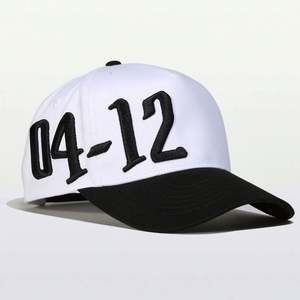 Fabricante de Gorras, Gorra de Béisbol Estructurada de 5 Paneles con Visera Curva y Logotipo en Relieve, Estilo Deportivo y Ejecutivo - Product Image 3