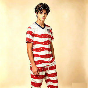 Vente en gros de maillots personnalisés avec drapeau américain, col en V, séchage rapide, respirant, vêtements de sport pour garçons, nouveaux t-shirts de sport formels d'été pour garçons - Product Image 5