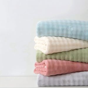 Serviette de bain absorbante en velours corail pour adulte, séchage rapide, couleur unie, tricotée, pour usage domestique, ultra douce - Product Image 1