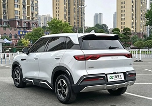 BYD Véhicule d'<span class=keywords><strong>occasion</strong></span> à énergie nouvelle Chine Yuan d'<span class=keywords><strong>occasion</strong></span> Volant à gauche 5 places SUV compact électrique d'<span class=keywords><strong>occasion</strong></span> - Product Image 2