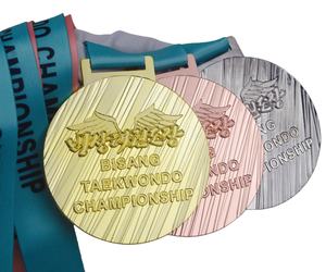 カスタムフィットネスメダル ラトビア風ワークアウト賞メダル ロープエッジ付き 金、銀、銅メダル フィットネスチャレンジレースメダル - Product Image 4