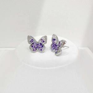 Pendientes pequeños y elegantes de plata de ley 925 con circonita, diseño de mariposa, hipoalergénicos, para mujer, estilo veraniego, para niñas. - Product Image 5