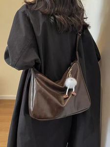 Customized Trendy Large Capacity Shoulder Bags Ladies Bag Women's <b>Handbags</b> for Young Ladies - Product Image 6