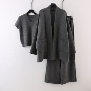 ชุดเซ็ตผู้หญิงสไตล์เกาหลี ฤดูใบไม้ร่วง 2026 แบบหลวม ดูหรูหรา สบายๆ ช่วยลดอายุและพรางหุ่น ขายส่งราคาโรงงาน - Product Image 1