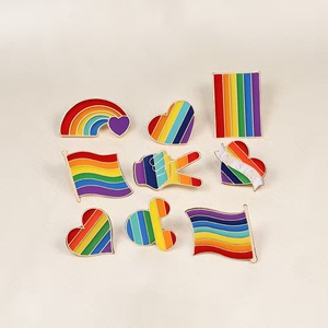 Bolsa de ropa broche de paz y amor, insignia de icono de Orgullo Gay lesbiana, regalo de joyería de corazón Unisex, alfileres de solapa esmaltados con bandera <span class=keywords><strong>LGBT</strong></span> del arco iris - Product Image 1