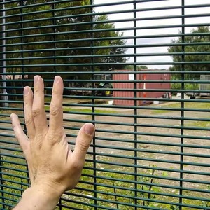 Clôture en treillis <span class=keywords><strong>soudé</strong></span> 358 thermolaqué pour la sécurité élevée, anti-escalade, avec vue claire, vente en gros - Product Image 2