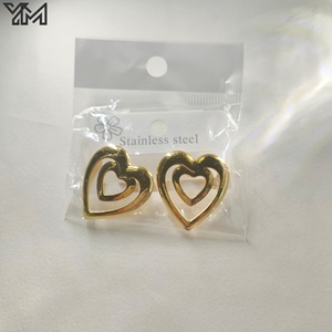 Orecchini alla Moda e Semplici in Acciaio Inossidabile Placcato Oro, Eleganti e Lussuosi, Anallergici, a Perno, con Motivi Floreali e Geometrici - Product Image 6